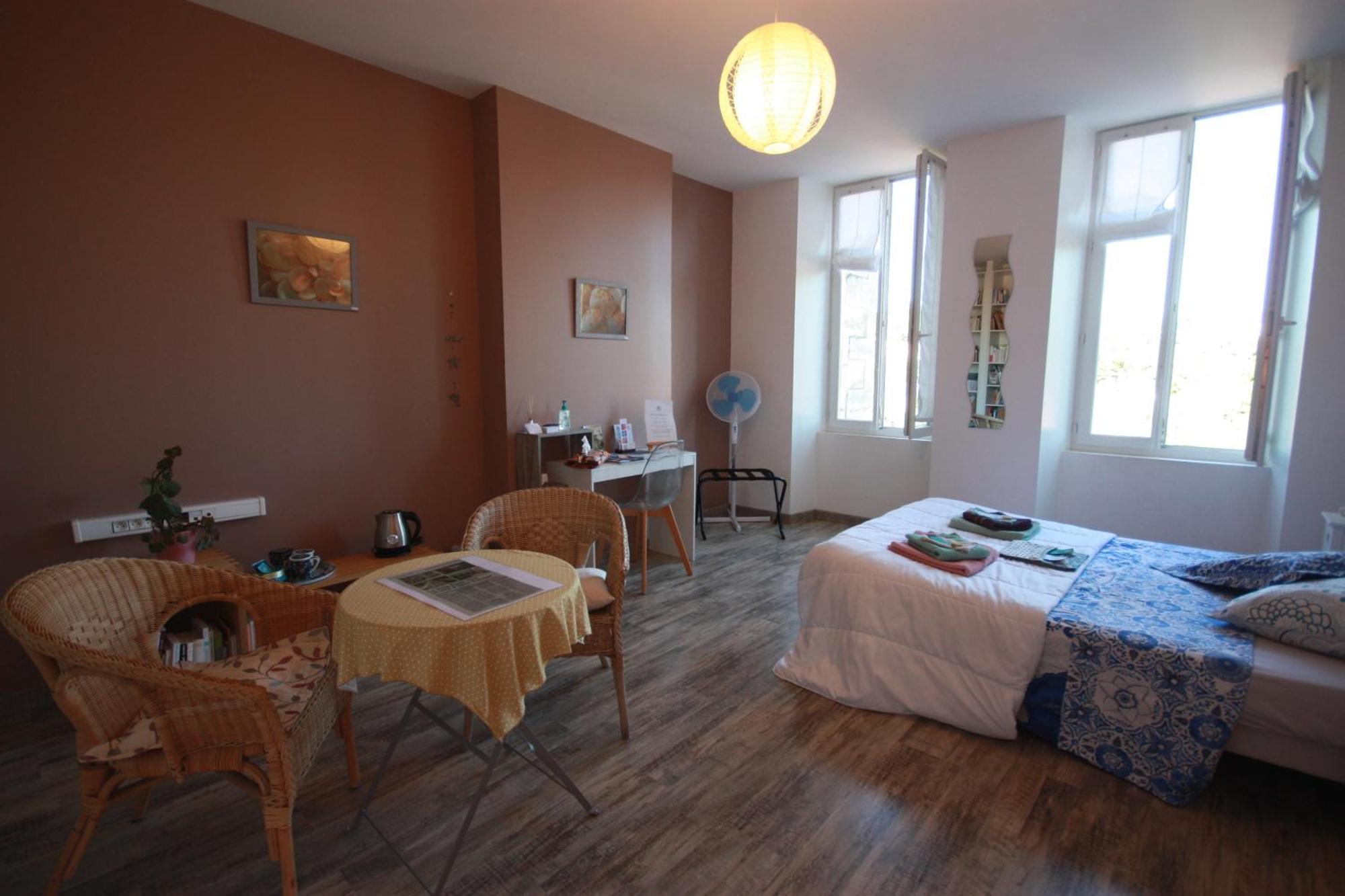 La Belle Etoile Bed & Breakfast Saintes Eksteriør bilde
